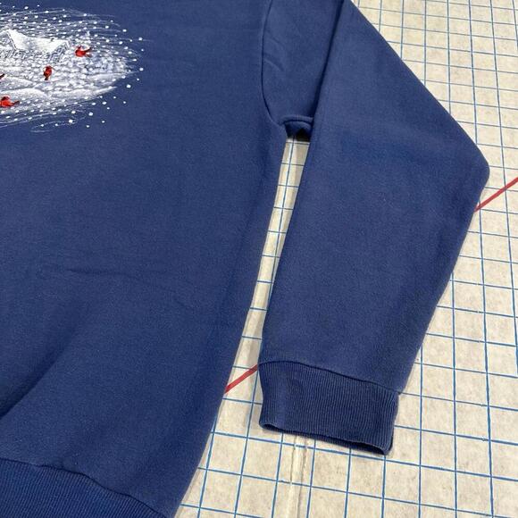 Vintage Grandma Sweatshirt Womens Large Birds Graphic Farm Cardinals Winter Blue - Picture 3 of 14